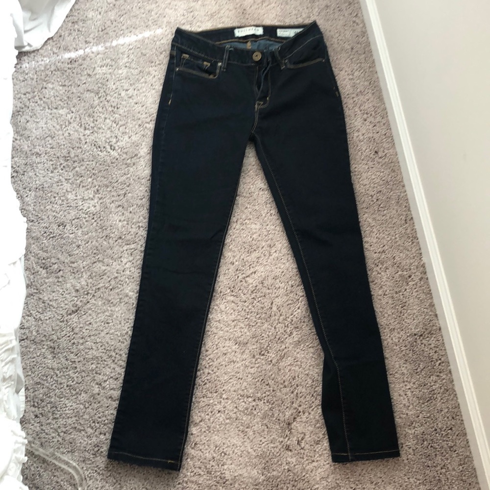 Bullhead dark wash skinny jeans